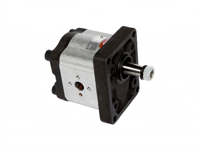 3539858M91 HYDRAULIC PUMP