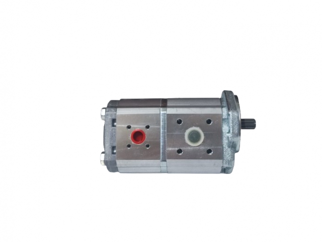 84122179 HYDRAULIC PUMP